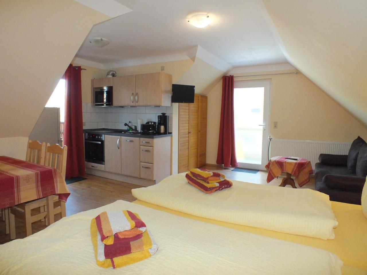 Ferienobjekt Beim Steinmetzen Apartment Radebeul Bagian luar foto